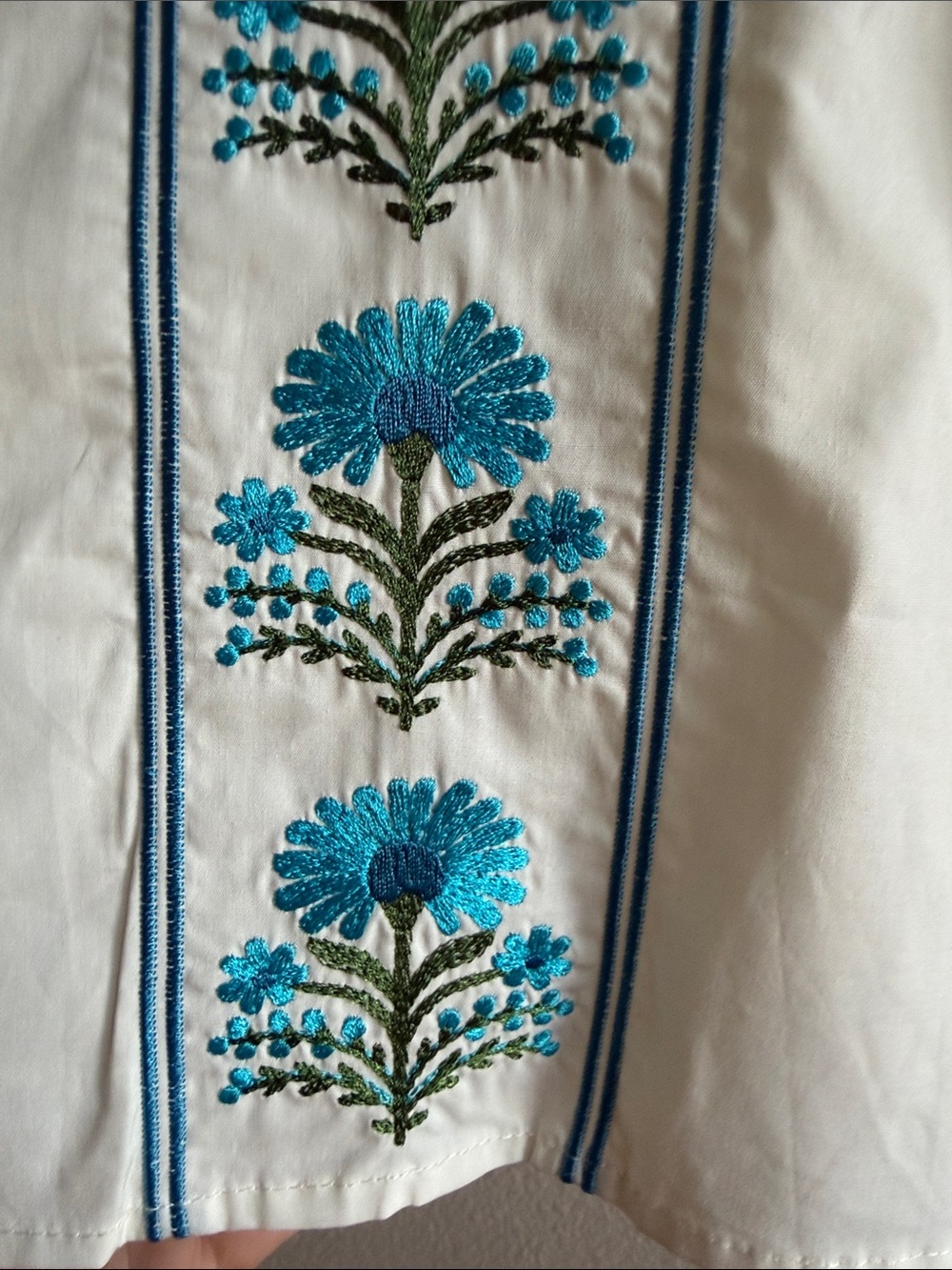 She + Sky White Puff-Sleeve Blouse with Teal Floral Embroidery - Picture 2 of 5